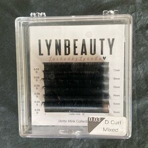 👁️ LashedbyLynelle false eyelashes